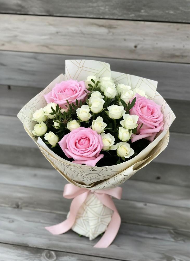Букет цветов из: Розы во Владимировской