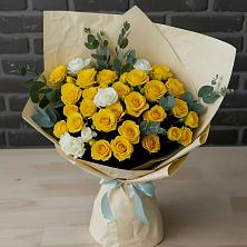 Букет цветов из:  Розы во Владимировской