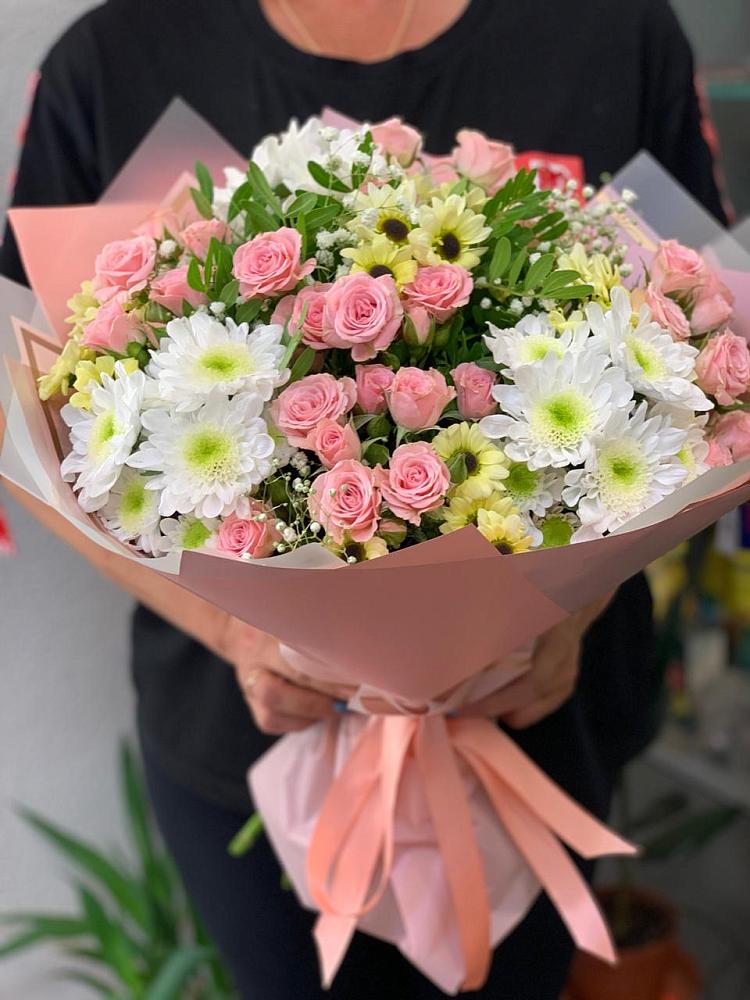 Букет цветов из: Розы и Хризантемы во Владимировской