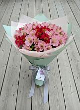 Букет цветов из:  Альстромерии во Владимировской