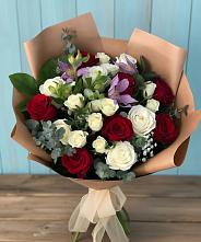 Букет цветов из:  Розы и Альстромерии #REPLACE_PRED# Владимировской