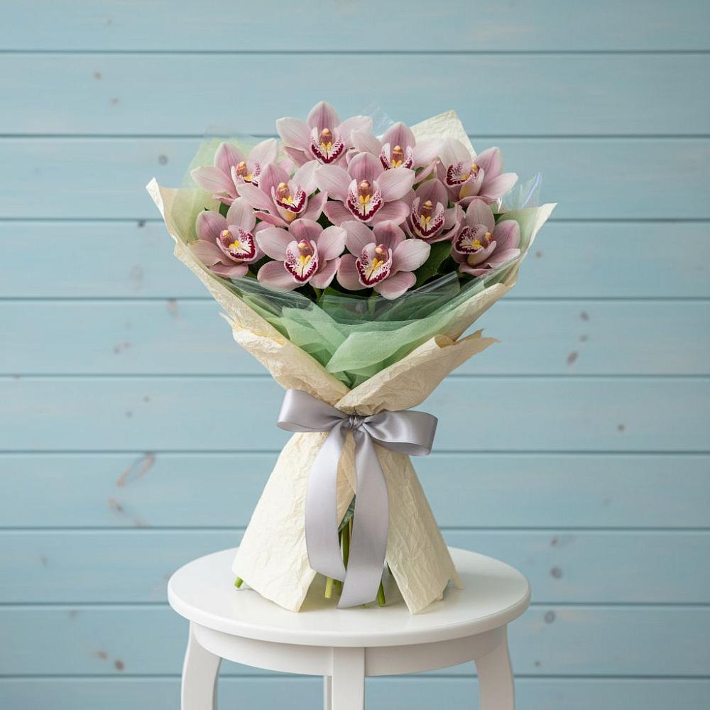 Букет цветов из: Орхидеи и Розы во Владимировской