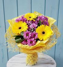 Букет цветов из:  Хризантемы и Герберы во Владимировской