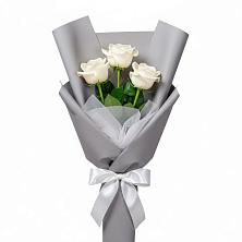 Букет 3 белые розы во Владимировской