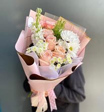 Букет цветов из:  Хризантемы и Розы во Владимировской