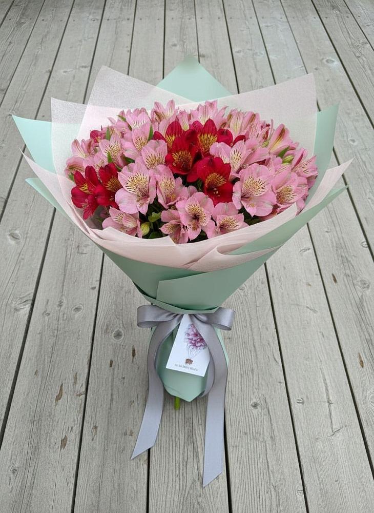 Букет цветов из: Альстромерии во Владимировской