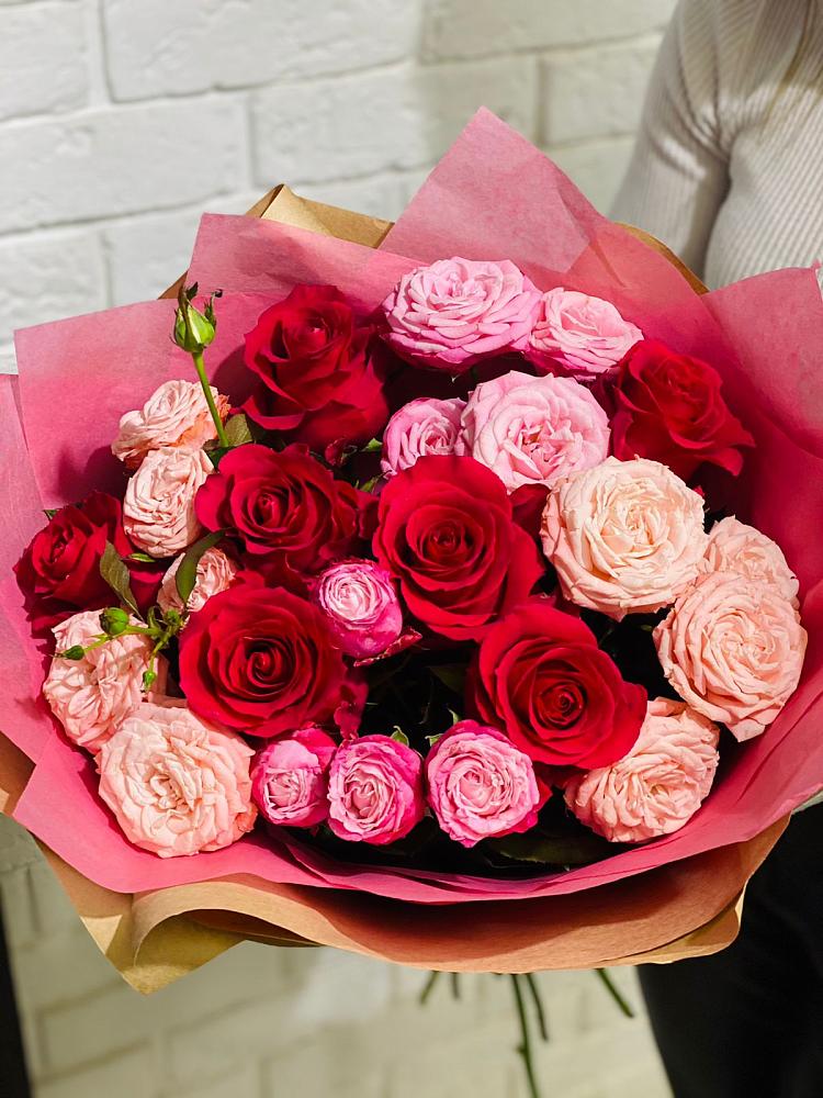 Букет цветов из: Розы во Владимировской