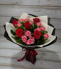 Букет цветов из:  Розы во Владимировской