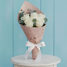 Букет цветов из:  Розы во Владимировской