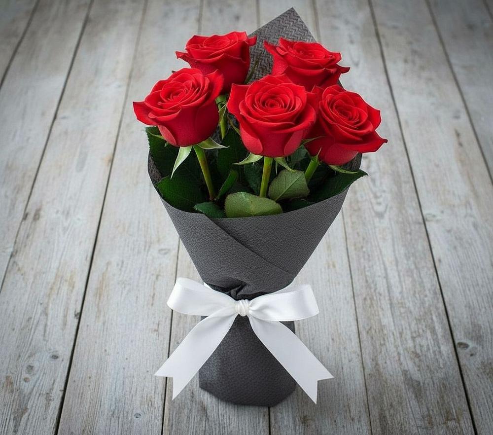 Букет 5 Красных роз Эдлесс Лав во Владимировской