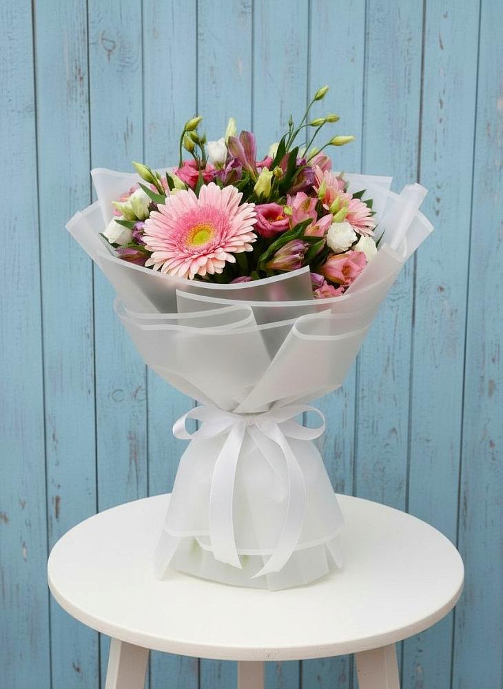 Букет цветов из: Герберы, Альстромерии и Лизиантусы во Владимировской