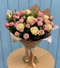 Букет цветов из:  Розы во Владимировской