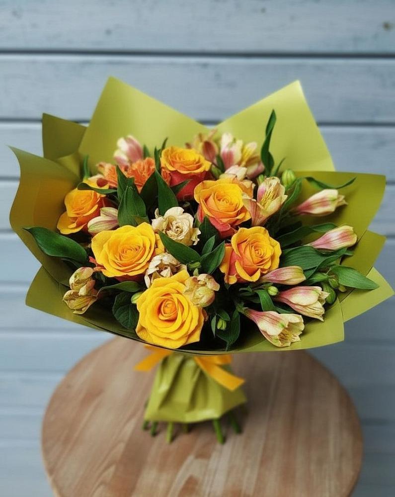 Букет цветов из: Альстромерии и Розы во Владимировской