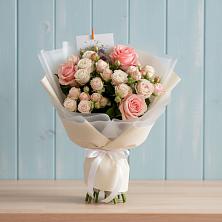 Букет цветов из:  Розы во Владимировской