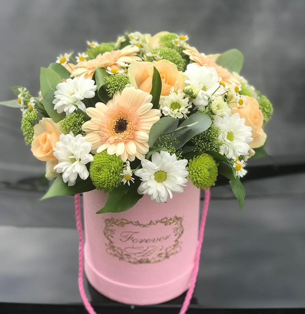 Цветочная композиция из Розы, Герберы и Хризантемы в шляпной коробке во Владимировской