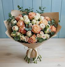 Букет цветов из:  Альстромерии и Розы #REPLACE_PRED# Владимировской